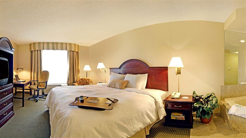 Hampton Inn Toronto-Mississauga West Ngoại thất bức ảnh