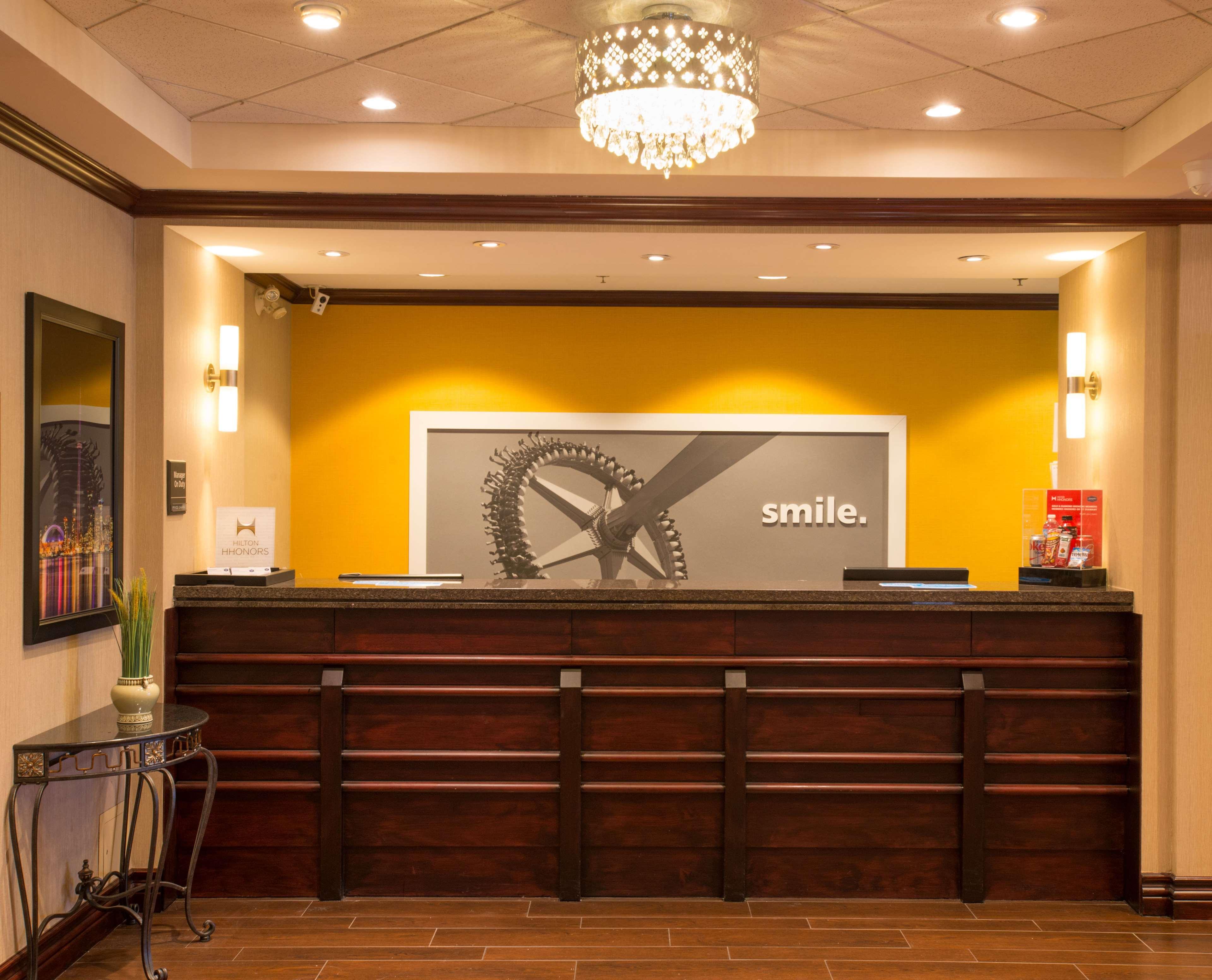 Hampton Inn Toronto-Mississauga West Ngoại thất bức ảnh