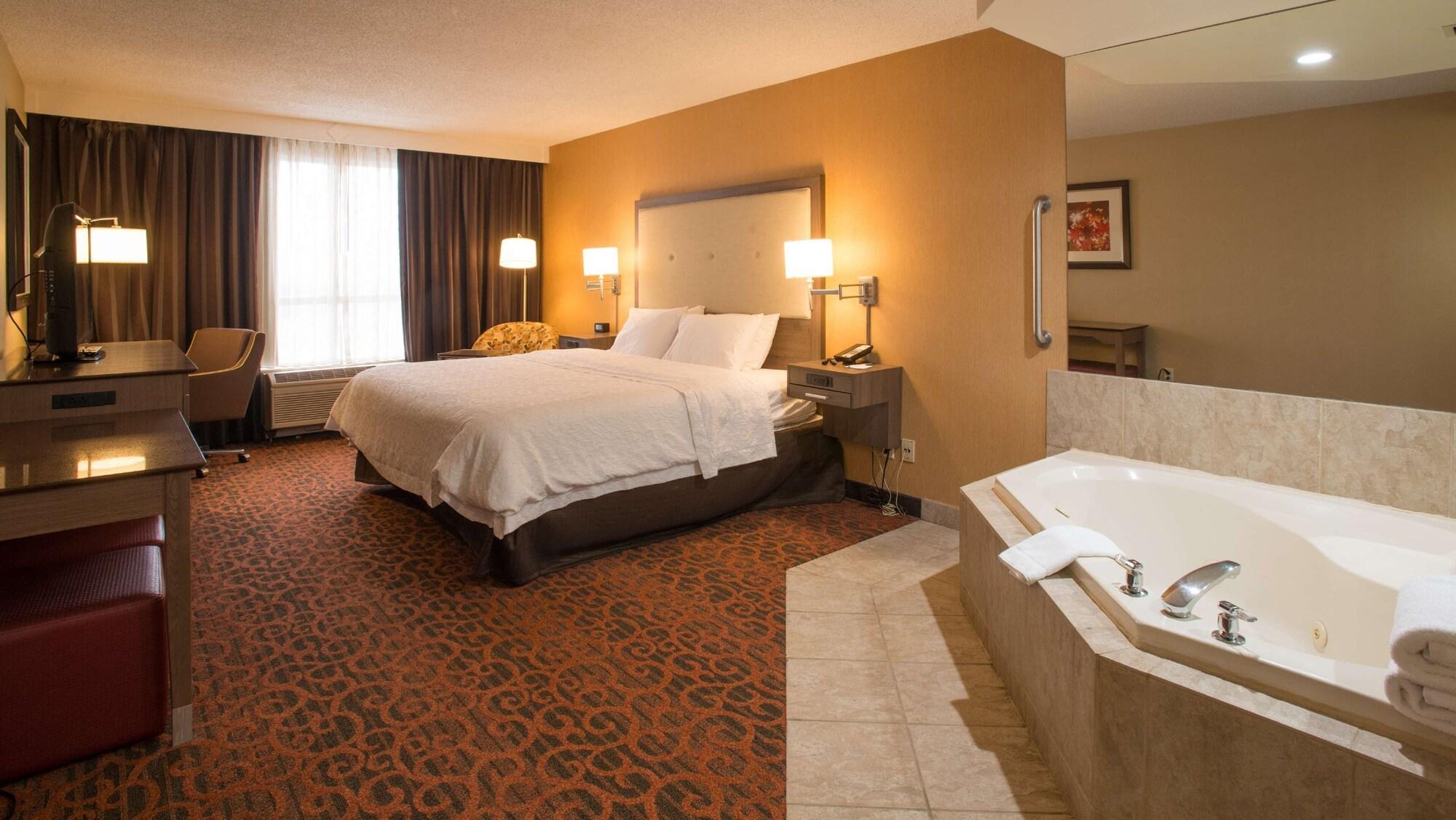 Hampton Inn Toronto-Mississauga West Ngoại thất bức ảnh