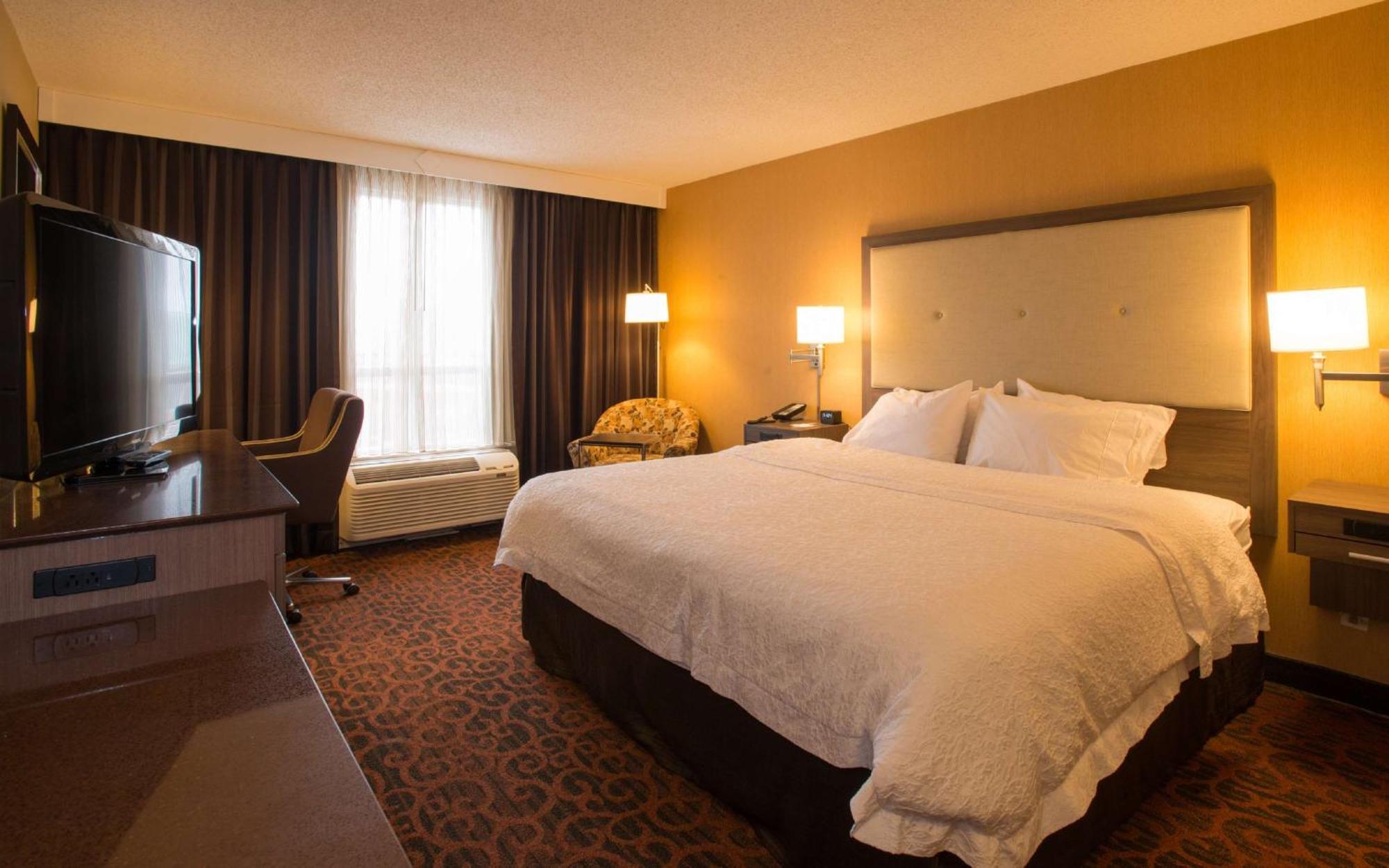 Hampton Inn Toronto-Mississauga West Ngoại thất bức ảnh