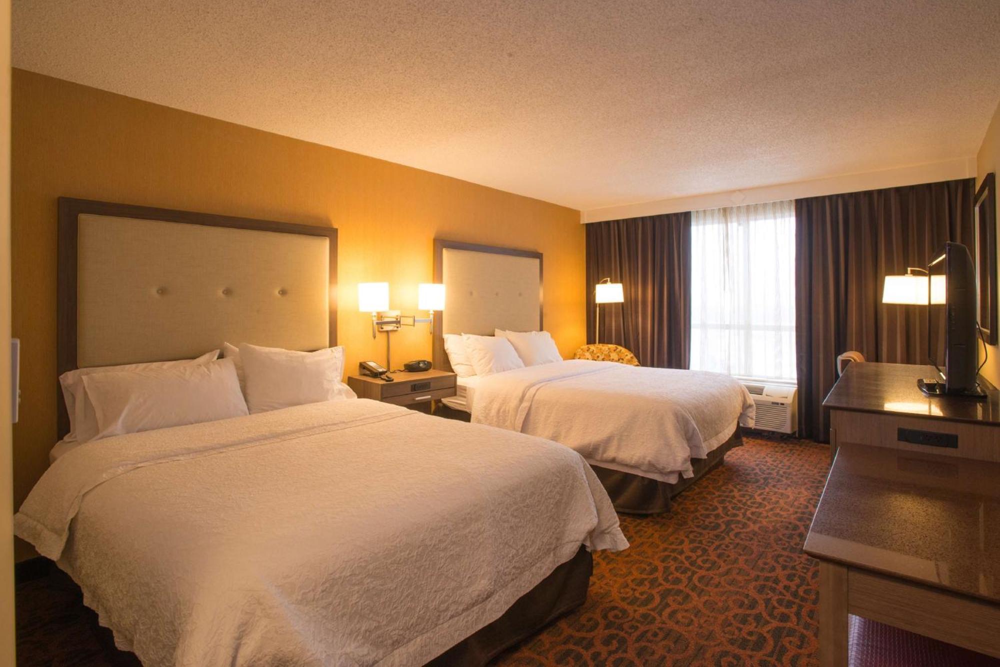 Hampton Inn Toronto-Mississauga West Ngoại thất bức ảnh