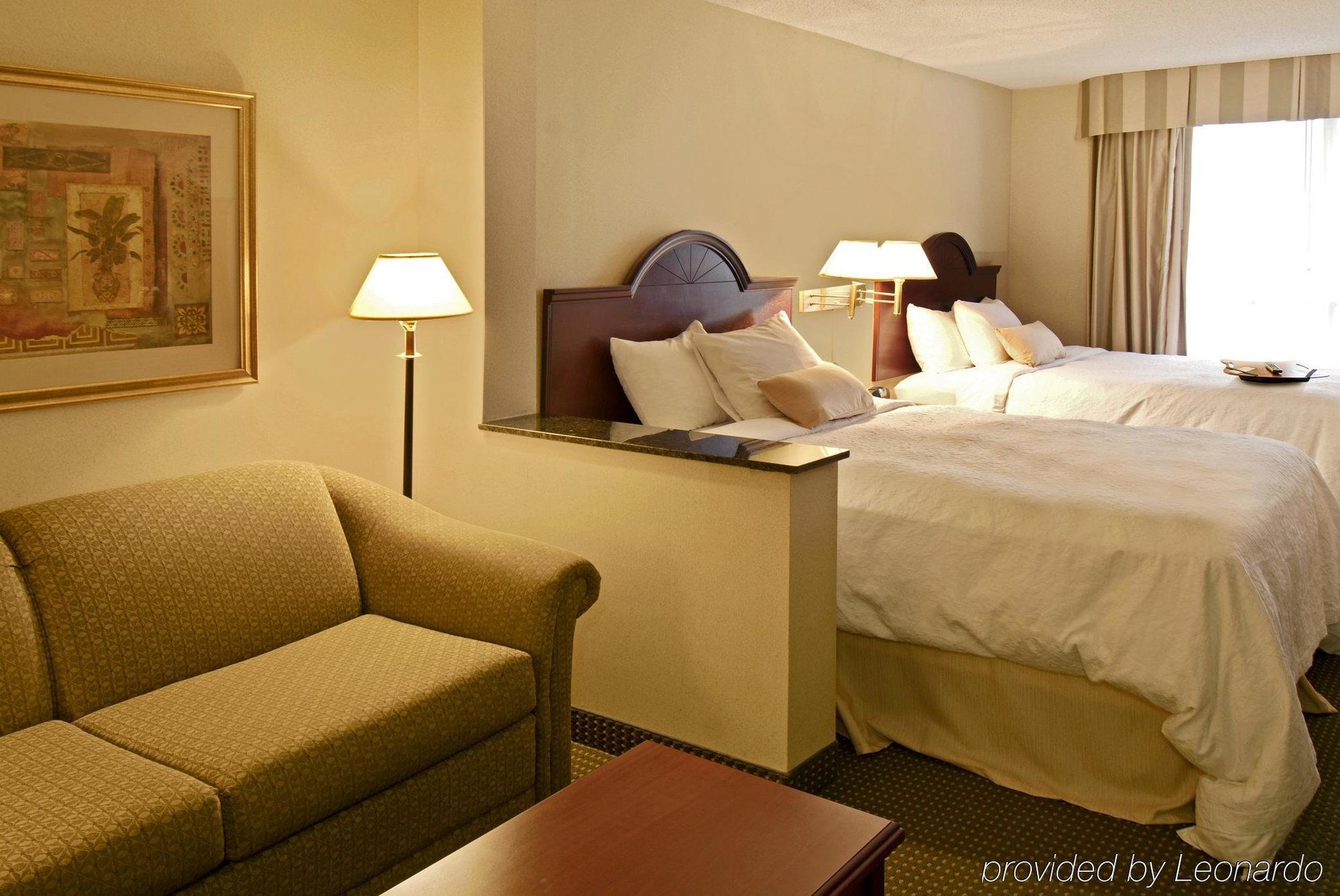 Hampton Inn Toronto-Mississauga West Phòng bức ảnh