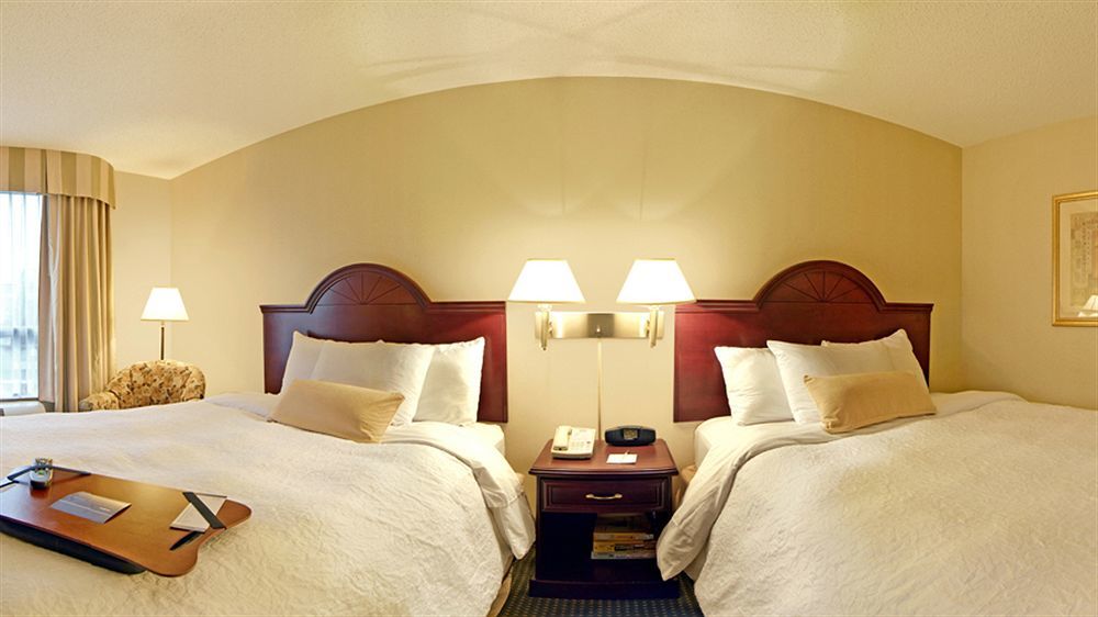 Hampton Inn Toronto-Mississauga West Ngoại thất bức ảnh